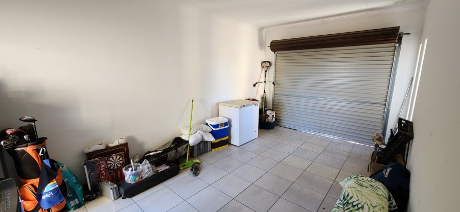 2 Bedroom Property for Sale in Dana Bay Western Cape